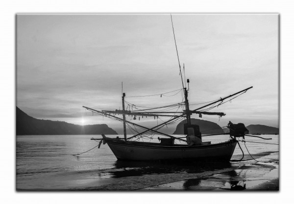 Leinwandbild Wandbild Meer Boot Sonnenuntergang Schwarzweiß